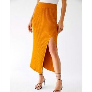 Wilfred front slit knit skirt size XS